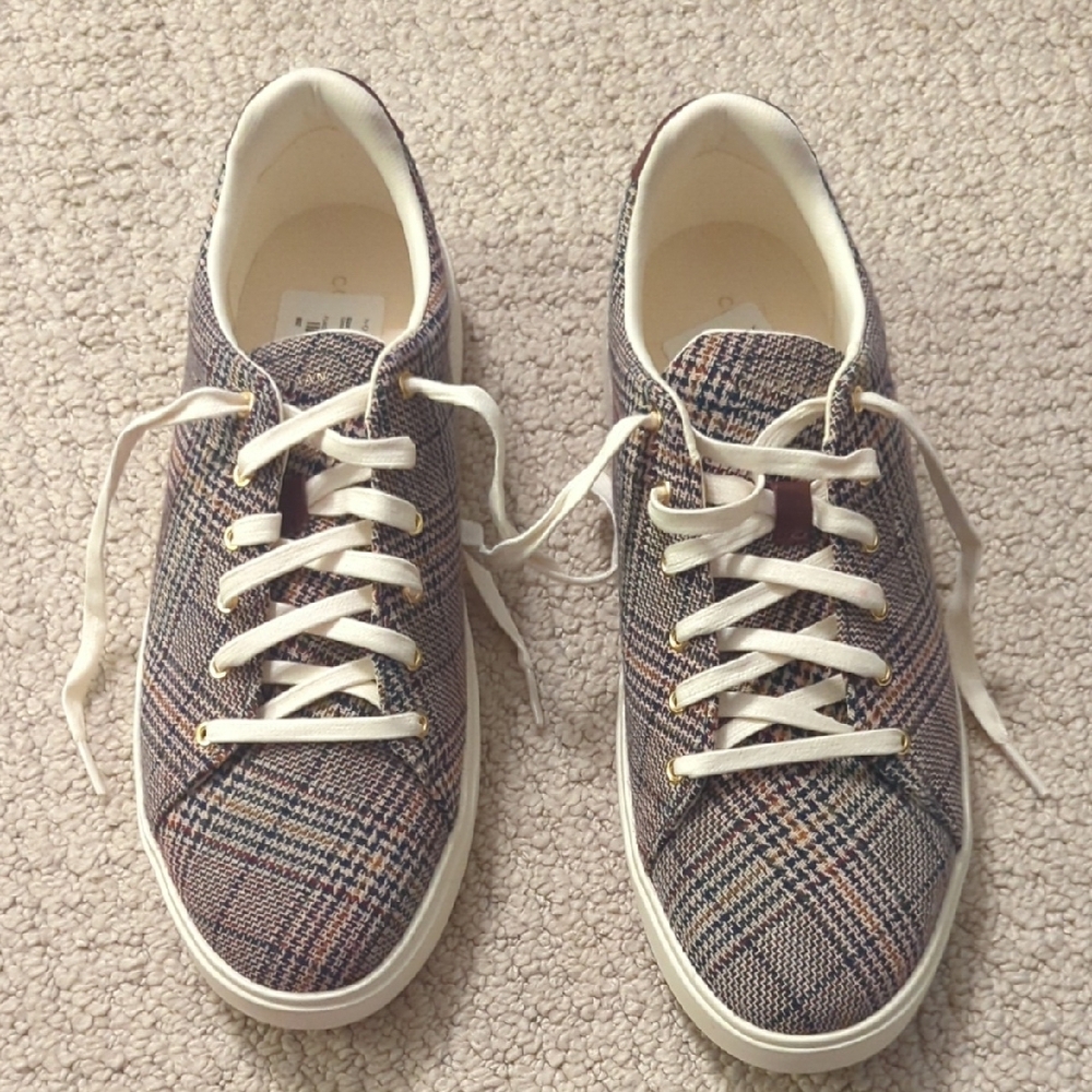 Plaid Lace-Up Sneakers
